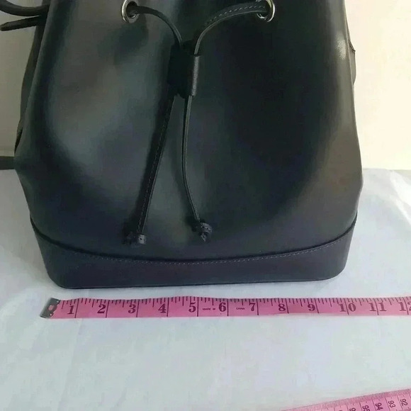 Floto Milano genuine leather bucket purse - Picture 11 of 15